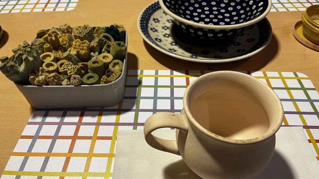 Ceramics Facebook Live Case: Steadier Traffic, Better Interaction 2 03 ceramics production context